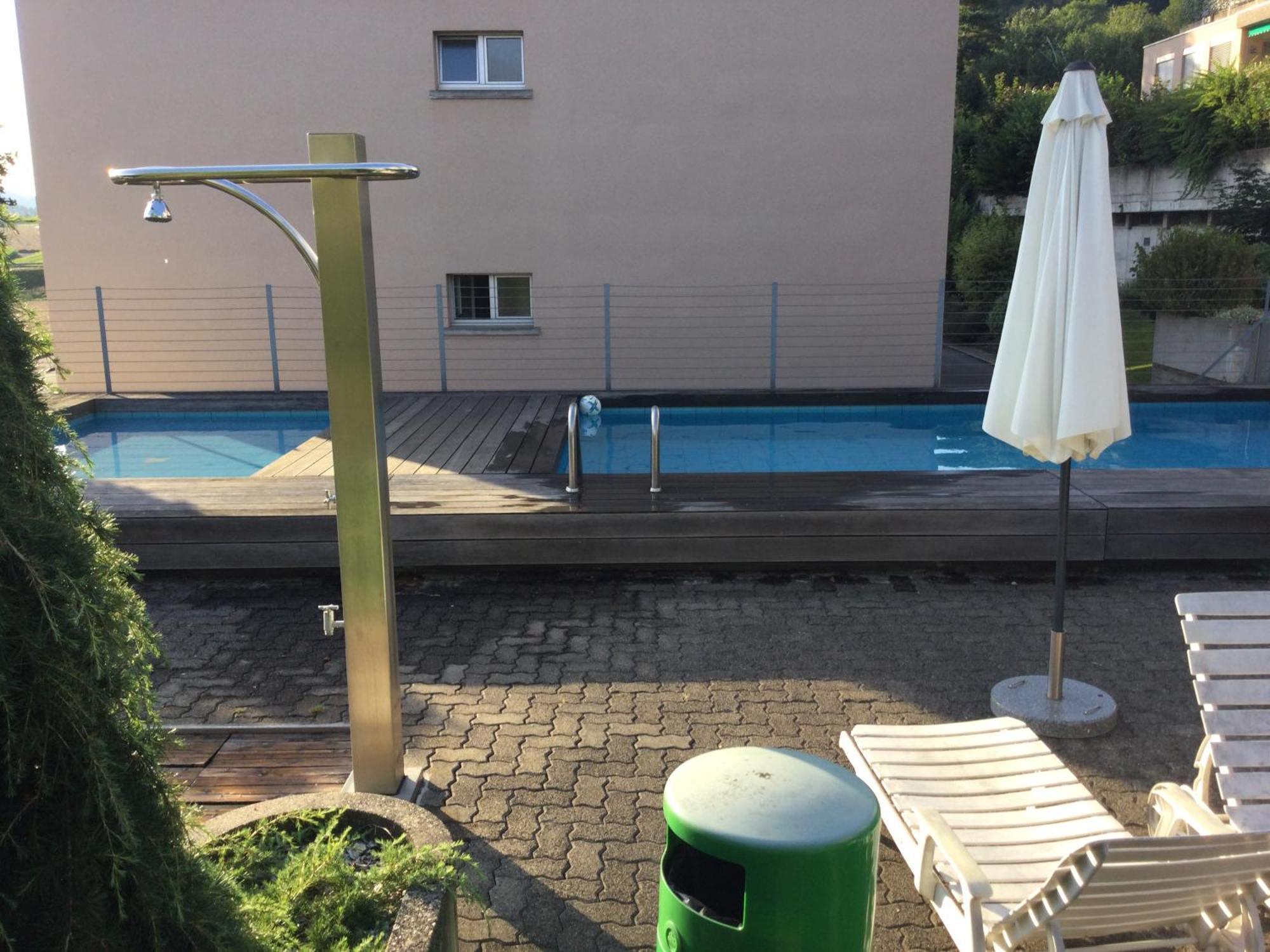 Chambre Spacieuse Et Confortable Avec Ecran Plat Oetwil an Der Limmat المظهر الخارجي الصورة