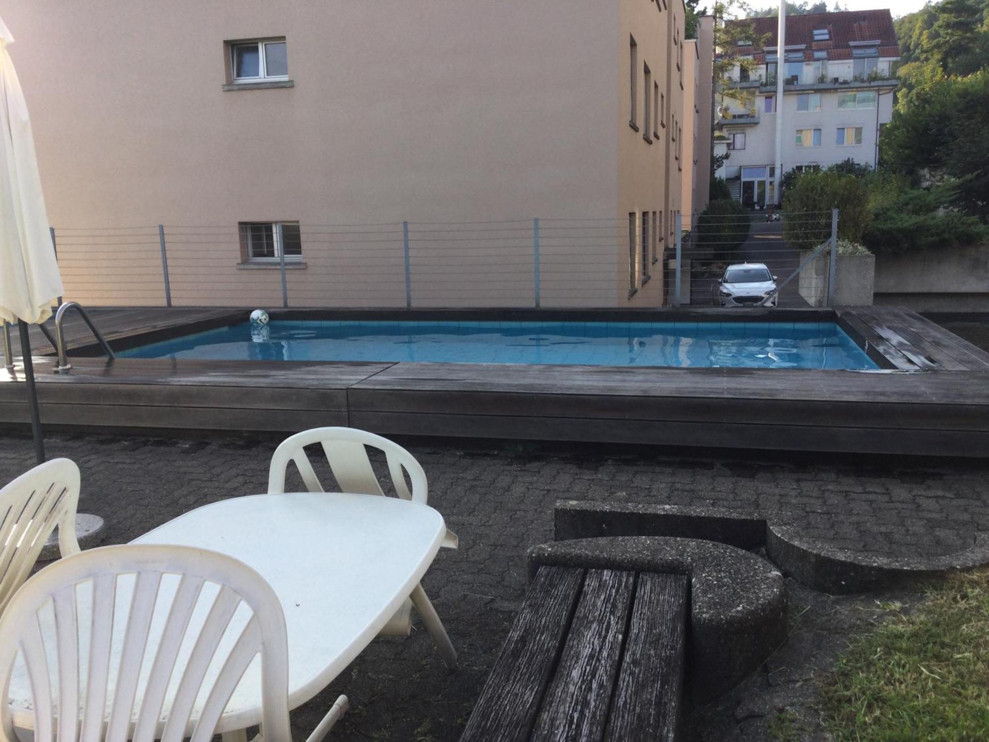 Chambre Spacieuse Et Confortable Avec Ecran Plat Oetwil an Der Limmat المظهر الخارجي الصورة